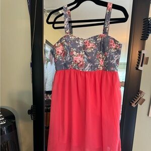 Women’s maxi dress